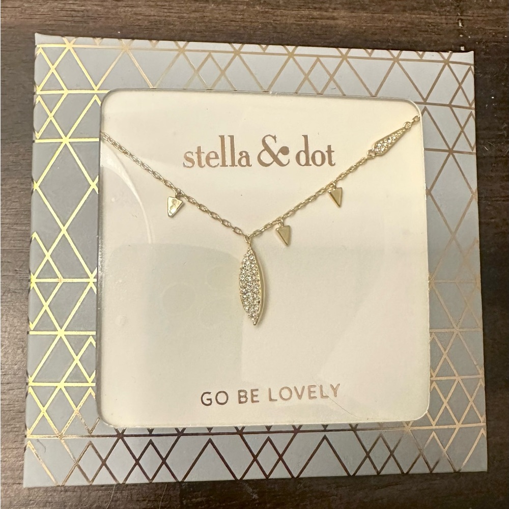 NEW Stella & Dot Gold Aurora Necklace with Charms